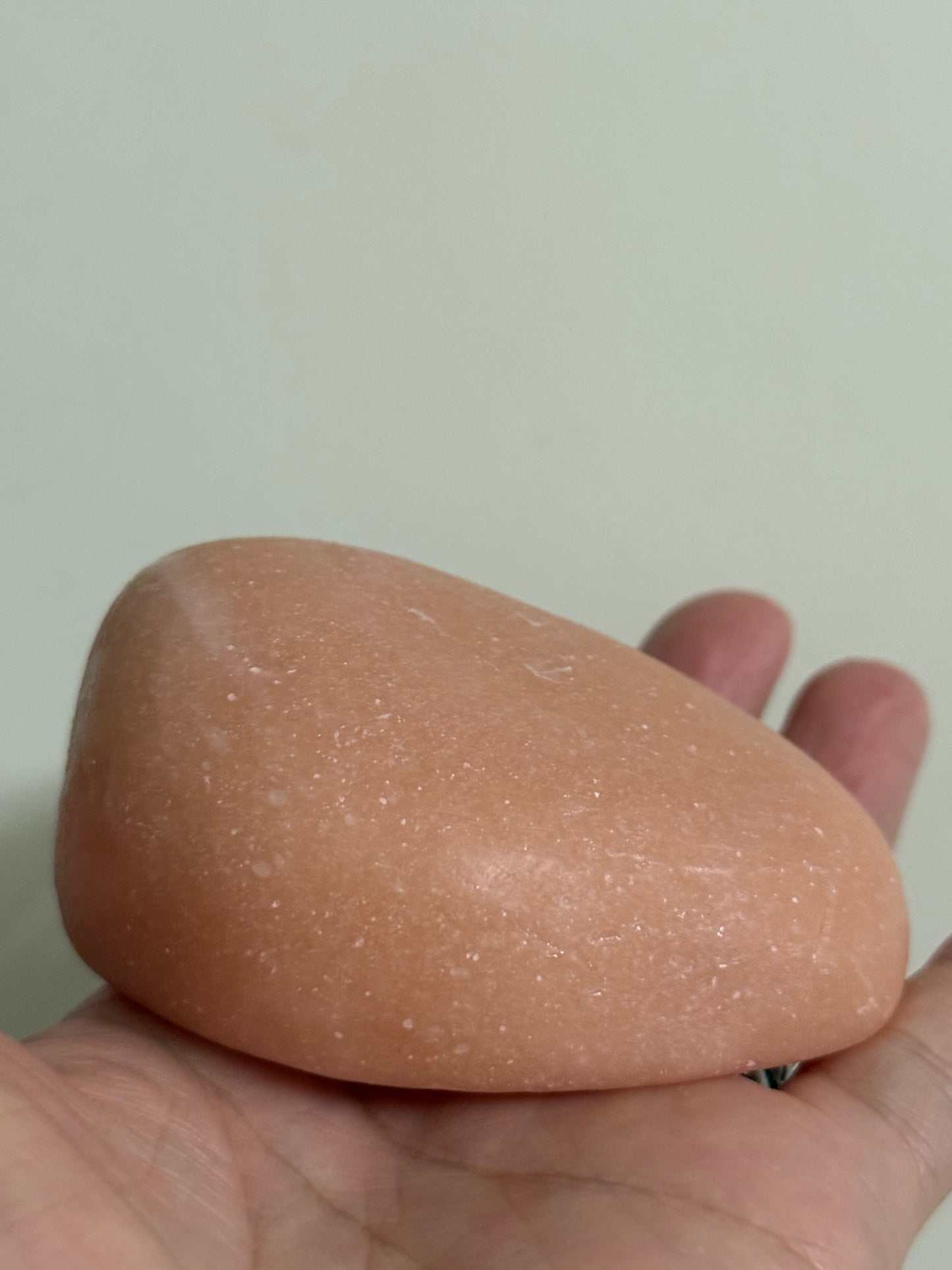 Calamine conditioner bar