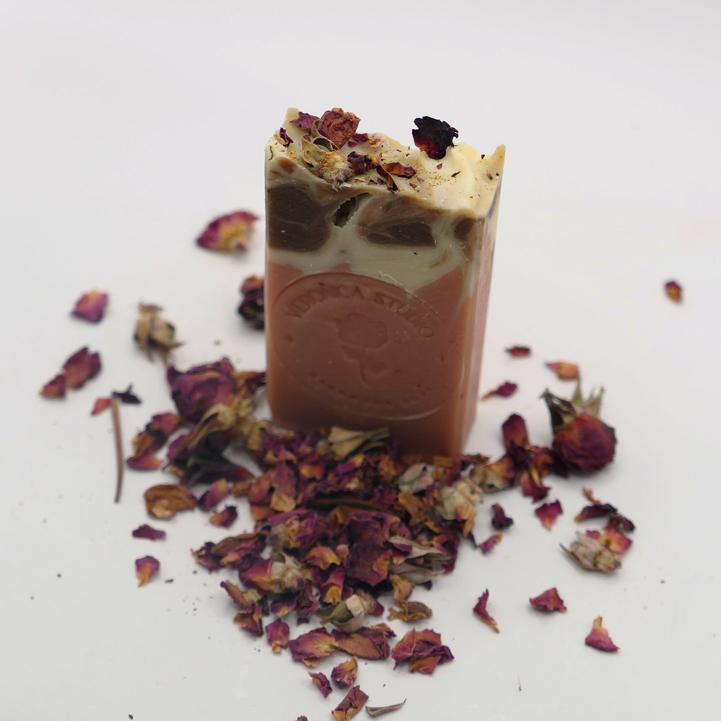 Rose petal bar